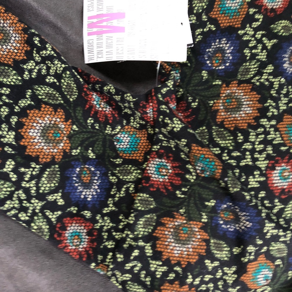 LuLaRoe Irma size M, NWT. Soft and comfort… - Picture 2 of 3